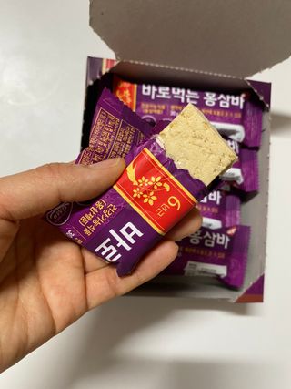 씨알푸드 건강기능식품 6년근 홍삼 함유, 바로먹는 홍삼바 30g 12개입 — 3.5점을 준 리뷰어가 2022년 3월 올린 사용 사진