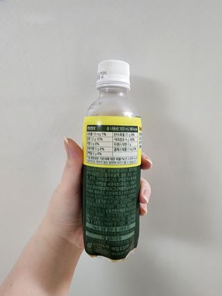 더그레잇티 콤부차 300ml *12개입 (오리지널 6개+베리리치 6개) — 5점을 준 리뷰어가 2022년 7월 올린 사용 사진