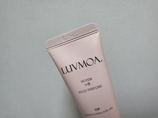 러브모아 향수 고체향수 승무원 고체향수 바르는 향수 니치향수 도손 우드세이지 앤 씨솔트 — 5점을 준 리뷰어가 2022년 12월 올린 사용 사진