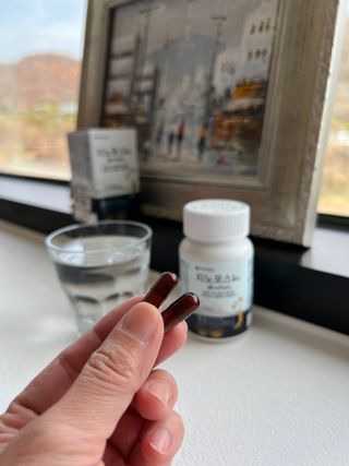 프리마인 홍삼의 강력한 에너지, 이제는 흡수율을 높인 최첨단 캡슐로 간편하게 초고속 충전하세요. — 5점을 준 리뷰어가 2022년 12월 올린 사용 사진