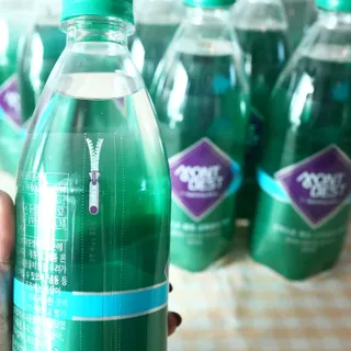 몽베스트 Montbest with Sparkling water Plain 20병 — 5점을 준 리뷰어가 2022년 11월 올린 사용 사진