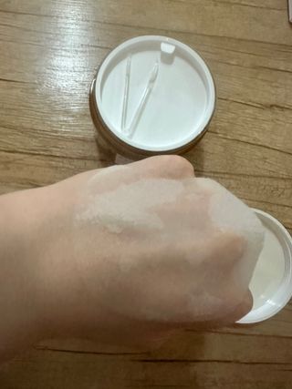 스킨1004 [SKIN1004] 마다가스카르 센텔라 퀵 카밍 패드 70매 130ml — 5점을 준 리뷰어가 2024년 9월 올린 사용 사진