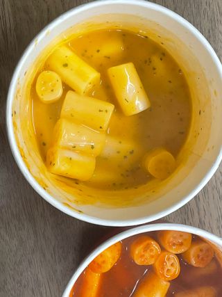 나우  [요리궁리] B타입 ( 매콤, 치즈, 매콤까르보 ) 꽃떡볶이 6개입 세트 — 5점을 준 리뷰어가 2025년 3월 올린 사용 사진