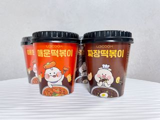 유비쿡 컵떡볶이 매운컵떡볶이2개/ 짜장컵떡볶이 2개  총 4개세트 — 5점을 준 리뷰어가 2021년 4월 올린 사용 사진