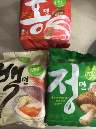 [풀무원] 자연은맛있다 정면, 백면, 홍면  세트 — 5점을 준 리뷰어가 2021년 4월 올린 사용 사진