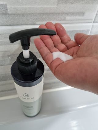 유메이 웰니스 샴푸 500ml — 5점을 준 리뷰어가 2022년 1월 올린 사용 사진