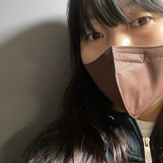 애니가드 셋업마스크 4컬러 각 10매입 [크리미베이지, 캐시미어로즈, 초콜렛브라운, 미드나잇네이비] — 5점을 준 리뷰어가 2022년 2월 올린 사용 사진