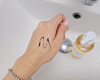 스킨1004 [SKIN1004] 마다가스카르 센텔라 라이트 클렌징 오일 200ml — 5점을 준 리뷰어가 2024년 7월 올린 사용 사진