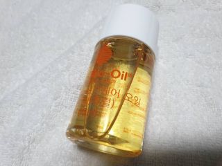 바이오오일 [바이오-오일] 스킨케어 오일 내추럴 60ml — 5점을 준 리뷰어가 2021년 10월 올린 사용 사진