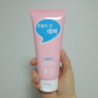 IO 아이오 오늘도 넌 예뻐 - 데일리딥 클렌징폼 — 4점을 준 리뷰어가 2021년 2월 올린 사용 사진