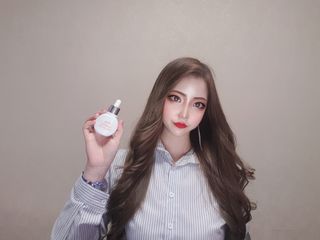 KISSY BAE 키시베이 키시베이 리얼화이트 톤업틴트 — 2.5점을 준 리뷰어가 2021년 9월 올린 사용 사진