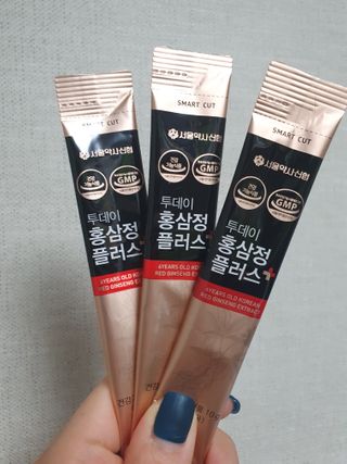 서울약사신협_투데이홍삼정플러스스틱_10g x 30포 — 5점을 준 리뷰어가 2021년 1월 올린 사용 사진