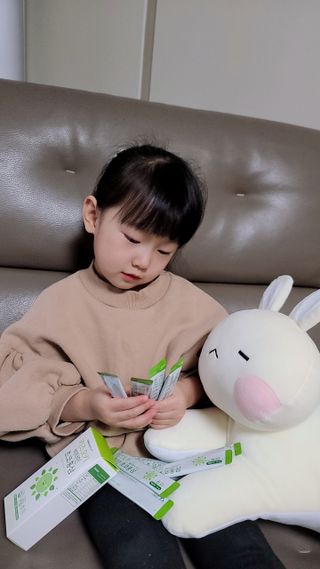 [이뮤니티플러스]우리아이 면역오키, 건강오키 _ 키즈오키 비타민초코홍삼 10포 1box — 4.5점을 준 리뷰어가 2022년 1월 올린 사용 사진