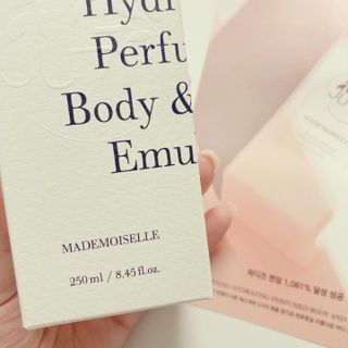 줄라이 모닝 _ JULY MORNING 줄라이모닝 하이드레이팅 퍼퓸드 바디앤핸드 에멀젼 — 5점을 준 리뷰어가 2021년 9월 올린 사용 사진