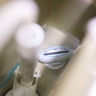 대림 디움 대림바스 365 스마트팟 자동 변기 살균 세정제 — 5점을 준 리뷰어가 2021년 5월 올린 사용 사진