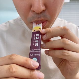 [몸엔용] 전국 이마트 런칭 신상, 아침을 깨우는 녹용 아침녹용 10g x 28포 — 5점을 준 리뷰어가 2021년 7월 올린 사용 사진