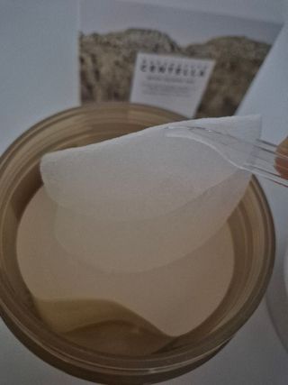 스킨1004 [SKIN1004] 마다가스카르 센텔라 퀵 카밍 패드 70매 130ml — 5점을 준 리뷰어가 2024년 9월 올린 사용 사진