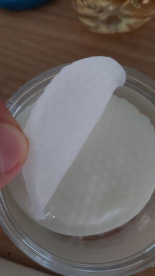 랑벨 비타 에너지 잡티 앰플 패드 65매 (투명하고 밝은 얼굴 광채패드) — 5점을 준 리뷰어가 2022년 6월 올린 사용 사진