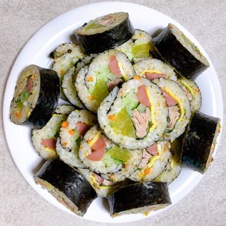 해풀잎 누구나 김밥*1ea [(혼합야채 35g *1ea,  김밥김 (5g, 5ea),  양념간장 (6g, 5ea), 참기름(5g, 2ea)] — 5점을 준 리뷰어가 2022년 8월 올린 사용 사진