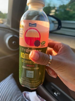더그레잇티 콤부차 [매일유업] 더그레잇티 44kcal 콤부차 300ml *12개입 (오리지널 6개+베리리치 6개) — 5점을 준 리뷰어가 2023년 8월 올린 사용 사진