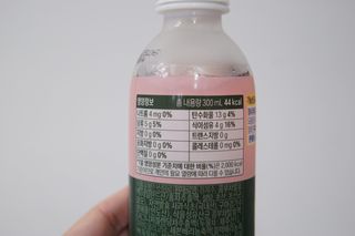 더그레잇티 콤부차 [매일유업] 더그레잇티 44kcal 콤부차 300ml *12개입 (오리지널 6개+베리리치 6개) — 5점을 준 리뷰어가 2023년 8월 올린 사용 사진