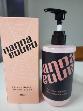 난나 살몬 스파이더 검버섯 미백 톤업 화이트닝 연어 앰플 크림 300ml 대용량 — 5점을 준 리뷰어가 2022년 8월 올린 사용 사진
