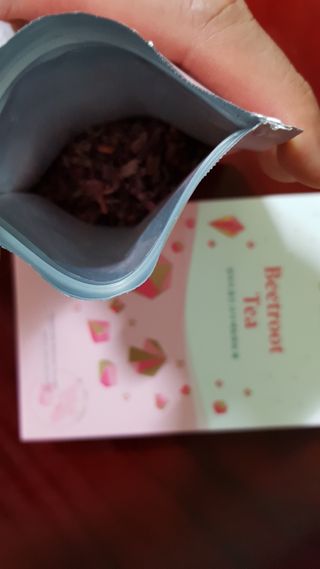 마시다 매혹적인 붉은 빛이 입안 가득히, 비트루트차 — 5점을 준 리뷰어가 2021년 3월 올린 사용 사진