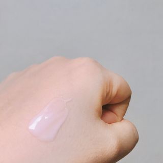 난나 살몬 스파이더 검버섯 미백 톤업 화이트닝 연어 앰플 크림 300ml 대용량 — 5점을 준 리뷰어가 2022년 8월 올린 사용 사진