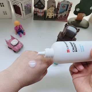 리더스코스메틱 리더스 카밍 바이오틱스 에센스 워터 — 5점을 준 리뷰어가 2022년 5월 올린 사용 사진