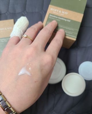 마리엔메이 센서티브 수딩 젤 크림 + 어성초 티트리 추출물 세럼 + 어성초 티트리 모공 클렌징 폼 — 5점을 준 리뷰어가 2021년 8월 올린 사용 사진