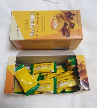 (주) 피치코리아 믹스커피캔디76g x2개입 — 5점을 준 리뷰어가 2022년 11월 올린 사용 사진