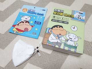 [숨그림]  덴탈마스크 짱구 우리아이 그리고 내가 쓰는 믿을수있는 케릭터 마스크  16종 — 5점을 준 리뷰어가 2021년 11월 올린 사용 사진