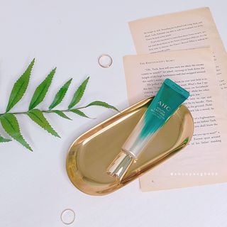 [NEW 탄력유턴 아이크림] AHC 유스 래스팅 리얼 아이크림 포 페이스 — 5점을 준 리뷰어가 2021년 2월 올린 사용 사진