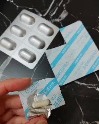 [지셀라] 프로바이오틱스 100억 유산균 보장 (1개월분 / 350mg X 30캡슐) — 4.5점을 준 리뷰어가 2023년 4월 올린 사용 사진