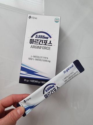 자연에온 아르긴포스 L-아르기닌 5555mg 스틱 15개입 1박스 — 5점을 준 리뷰어가 2021년 4월 올린 사용 사진