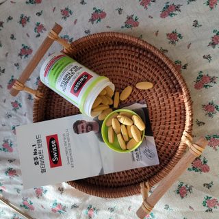 Swisse 스위스 고함량 밀크씨슬 35,000mg 60정 — 5점을 준 리뷰어가 2021년 11월 올린 사용 사진
