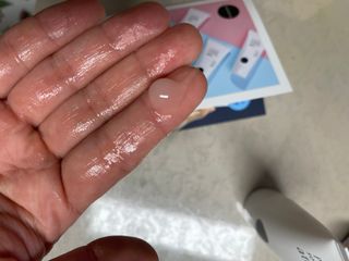 냉장고에 넣어요, 붉은 트러블 피부 다음날 진정되요 [버진팜스 푸딩수딩아토] — 2.5점을 준 리뷰어가 2021년 9월 올린 사용 사진