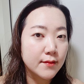AHC 아우라 시크릿 톤업 벨벳 — 3.5점을 준 리뷰어가 2021년 4월 올린 사용 사진