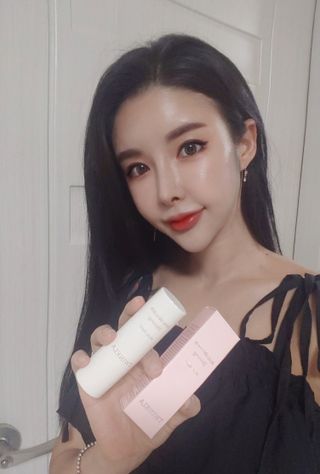 트윙클라 안티링클 샤이닝 멀티밤 — 5점을 준 리뷰어가 2022년 8월 올린 사용 사진