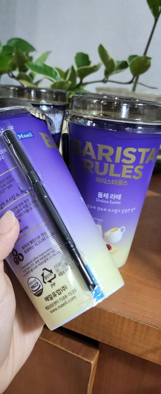 바리스타룰스 돌체 라떼 — 5점을 준 리뷰어가 2023년 4월 올린 사용 사진