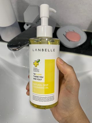 랑벨 내츄럴 딥 클렌징 오일 200ml (저자극 약산성 천연 클렌징) — 5점을 준 리뷰어가 2022년 5월 올린 사용 사진