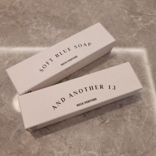 멈칫(MUMCHIT) 넥퍼퓸 NECKPERFUME 2가지 향 — 5점을 준 리뷰어가 2021년 11월 올린 사용 사진