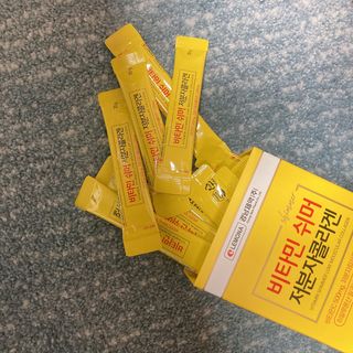 자연에온 경남제약 비타민 쉬머 저분자콜라겐 20g x 30포 — 5점을 준 리뷰어가 2021년 12월 올린 사용 사진