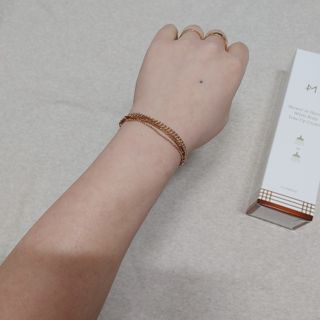 [엠메이데이] 샤워인샤워 화이트 바디 톤업크림 300g — 5점을 준 리뷰어가 2021년 12월 올린 사용 사진