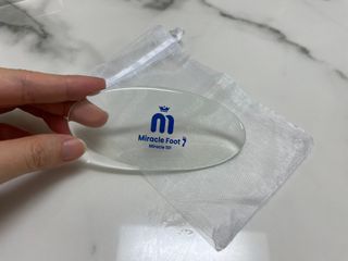 미라클풋 유리발각질제거기 물없이 쓱싹쓱싹 몇번만에 발각질 완벽제거 — 5점을 준 리뷰어가 2021년 10월 올린 사용 사진