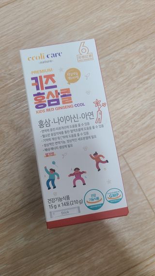 베거스코리아 [콜리케어] 키즈 홍삼콜리 딸기맛 14포 — 4점을 준 리뷰어가 2021년 5월 올린 사용 사진