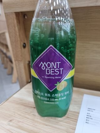 몽베스트 Montbest with Sparkling water Lemon OR Lime 20병(랜덤) — 5점을 준 리뷰어가 2022년 11월 올린 사용 사진