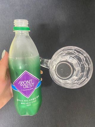 몽베스트 Montbest with Sparkling water Plain 20병 — 5점을 준 리뷰어가 2022년 8월 올린 사용 사진
