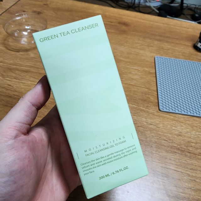 메이크업과 들뜨는 각질까지 한방에 깐달걀로! 순하기까지한 셀베이스 그린티클렌저(200ml) 리뷰 사진