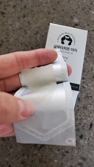 메디포스트 모비타 글루타치온 이지 필름형 30매 — 5점을 준 리뷰어가 2022년 12월 올린 사용 사진